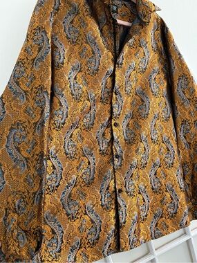 HI-TIE Men’s Paisley Jacquard Button Down Shirt – Gold & Blue Silk-Like Brocade